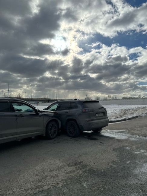 На сельскохозяйственной улице в сторону берёзовой..