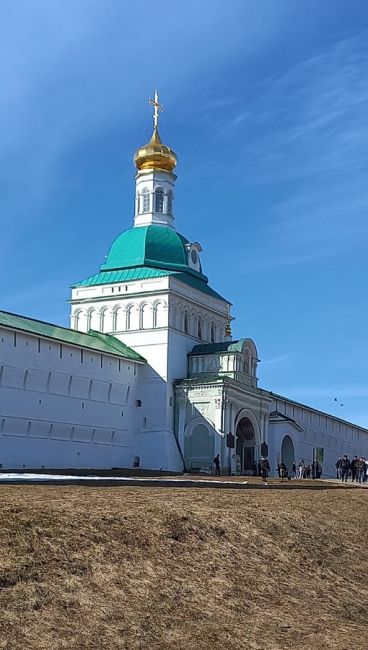 Фоточат, кидайте в комментарии последние фотографии, которые сделали на телефон☺ 
автор фото:..