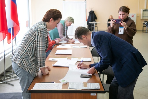 ⚡ Депутат Государственной Думы Никита Чаплин принял участие в выборах президента России на избирательном..