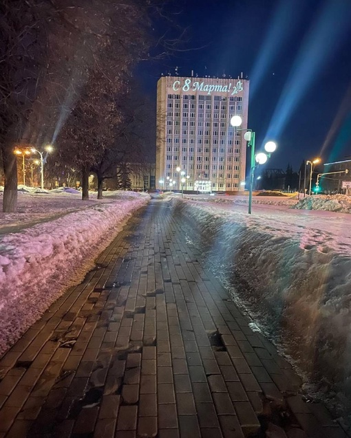 Жуковский во всей красе 😱 Лицо города , центр а главная дорога,которая идет напрямую к администрации города..