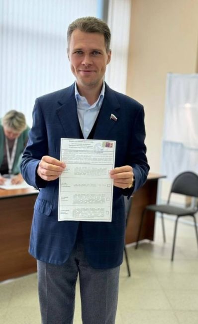⚡ Депутат Государственной Думы Никита Чаплин принял участие в выборах президента России на избирательном..