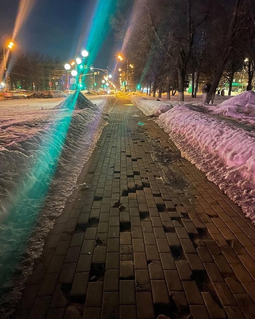 Жуковский во всей красе 😱 Лицо города , центр а главная дорога,которая идет напрямую к администрации города..