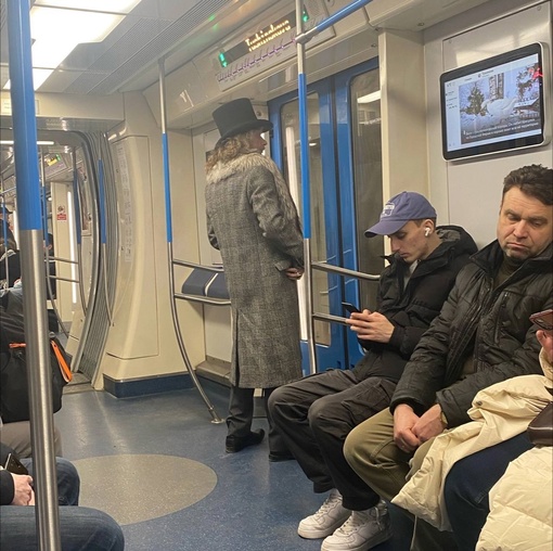 💁‍♂ Сегодня московское метро пестрит необычными посетителями ваши предположения..