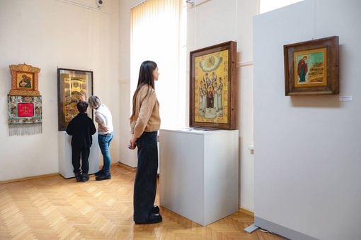 В Химкинской картинной галерее проходит выставка «Азбука иконописи»  Выставка позволит посетителям..