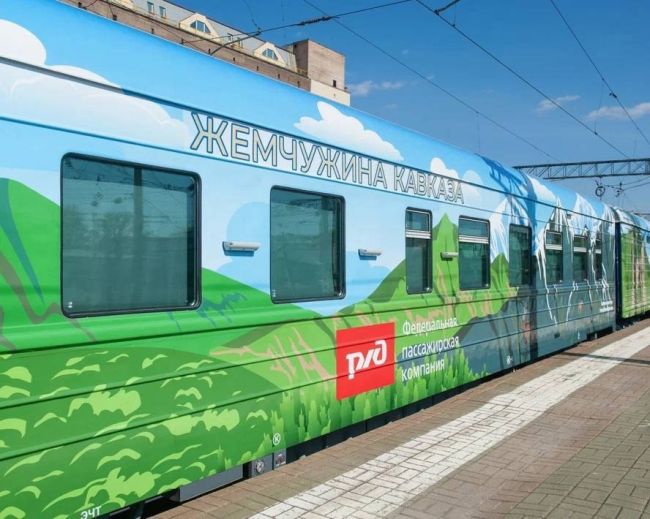 РЖД запустил первый спа-вагон с сауной 
РЖД представили обновлённый состав туристического поезда..