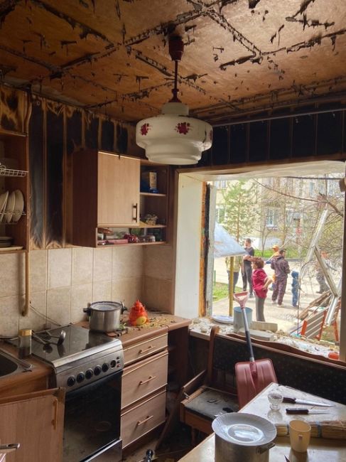 Хлопок газовоздушной смеси произошел вчера в трехэтажном жилом доме в поселке Электроизолятор Раменского..