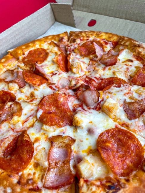 🔥 АКЦИЯ 1+1 на пиццы 35 см в Бизон Пицце! 
👉 ПО ПРОМОКОДУ: «Типичный35» 
На сайте bizonpizza.ru добавьте в корзину 2..