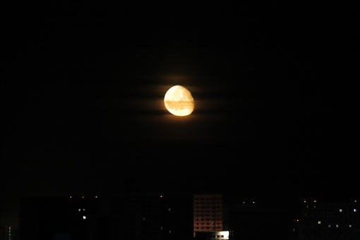 Луна над ЖК "Одинцово-1"..