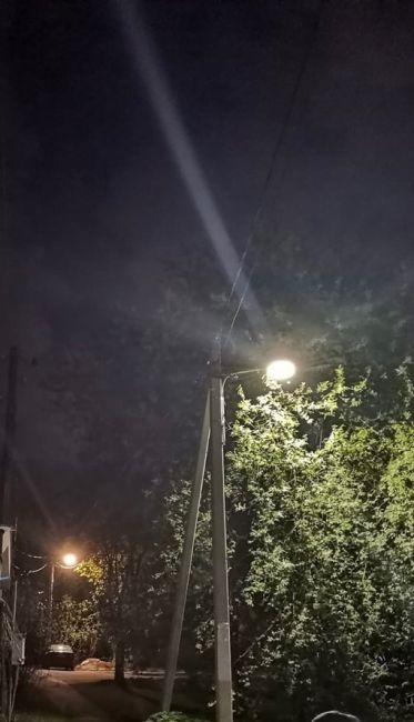 Что за новые технологии освещения в деревне Судимля?! 
В деревне переделано освещение (со старых столбов..