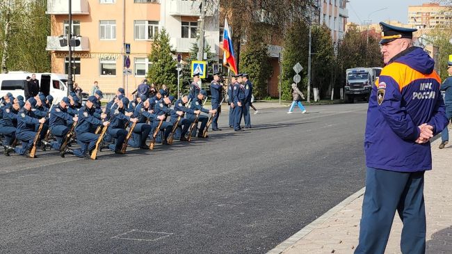🇷🇺 В центре Ногинска прошла тренировка парадных расчётов воинских частей нашего гарнизона. В мероприятии..