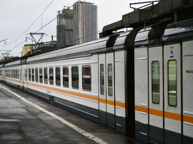 Мужчина погиб под колесами электрички на станции Софрино  Очередной наезд поезда на человека произошел на..