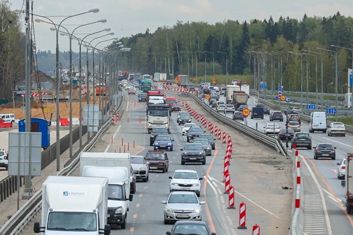 Участок трассы М-8 «Холмогоры» в округе Пушкинский расширят до 8 полос 🚘  Об этом сообщил губернатор Андрей..