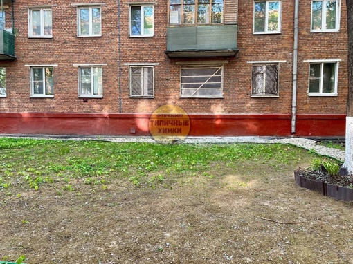 ❗️Начался ремонт стены дома №13 на улице Совхозная после вчерашнего инцидента  Специалисты оценивают..