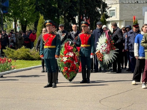 ⚡ Сегодня в Мемориальном парке Коломны прошел памятный митинг в честь 79-й годовщины Победы в Великой..
