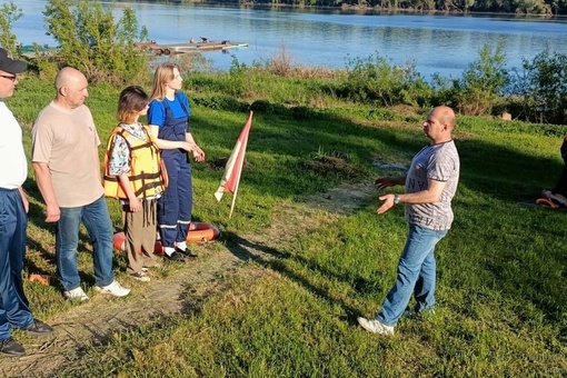 🛶💦 Коломенские спасатели готовятся к началу пляжного сезона  В преддверии пляжного сезона-2024 в МКУ «Центр..