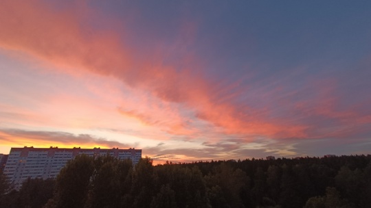 🌅Вчера в Зеленограде можно было наблюдать волшебный..