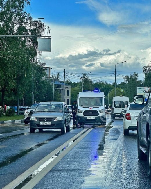 На Маршала Жукова сбили самоткатчика..