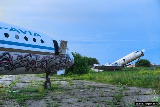 Доброе утро!☕  В 2011 году закрылся один из старейших аэропортов Москвы — Быково, построенный в 1933 году. Старше..
