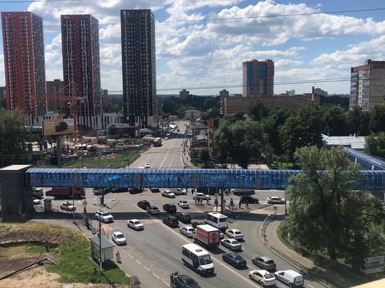 Анонимно .
В Павшино авария , перевернулась скорая..