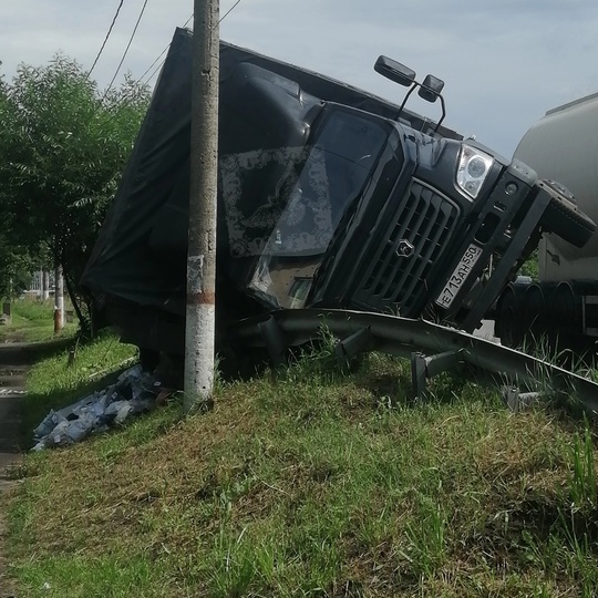 Аринино ДТП на крутом повороте 
Раменский..