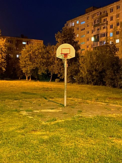 Администрация Серпухова, приходи поиграть в баскетболе на Советская ул., д. 107  Программа развития спорта..