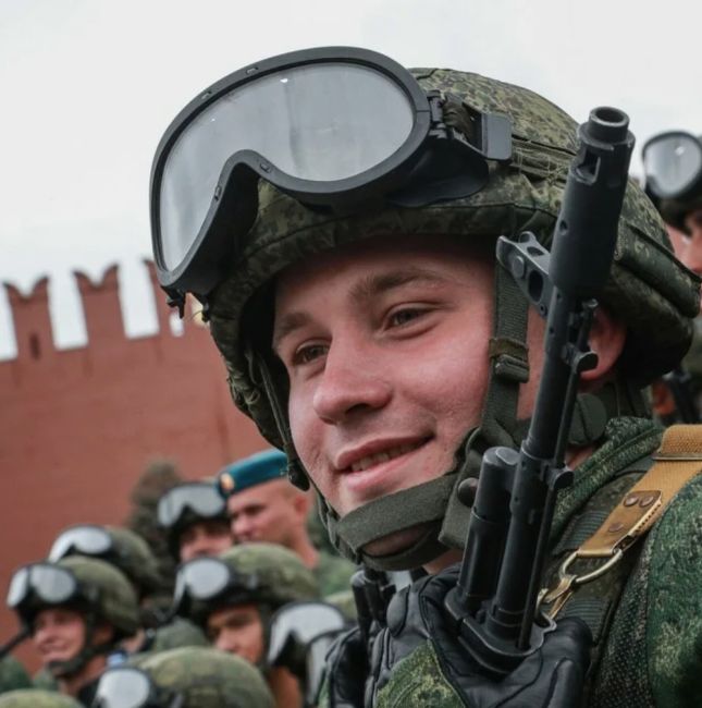 Московским контрактникам подняли единовременную выплату за участие в боевых действиях до 1,9 миллиона..