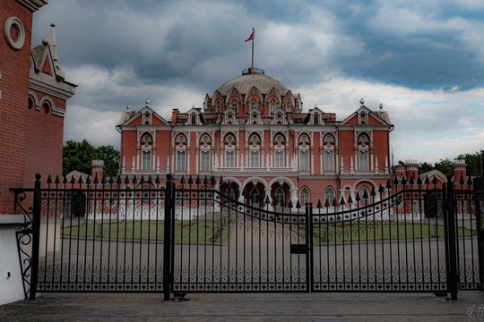 Петровский Путевой дворец  Фото: Олег..