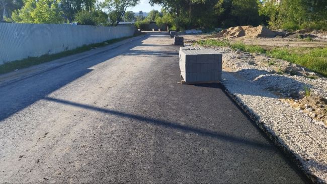 Спустя месяц после нашего репортажа со стройки дороги, которая должна связать Борисовское шоссе и..
