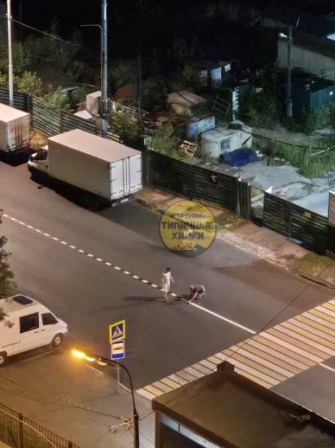 Джентельмены удачи на улице Панфилова 😂  Была сплошная полоса, а ребята решили сделать прерывистую, чтобы..
