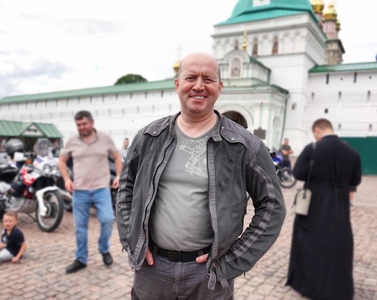 «Полицейский с Рублевки» поучаствовал в благотворительном мотозабеге. Он был приурочен в поддержку фонда..