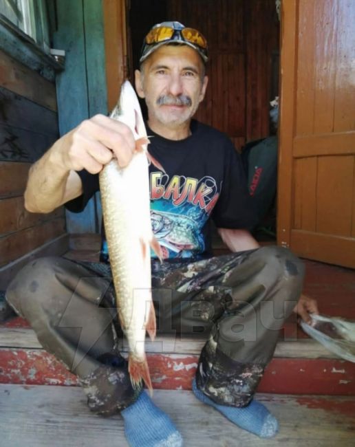 На Урале молодой рыбак избил и сжег своего старшего коллегу  55-летний Валерий рыбачил со своим 26-летним..