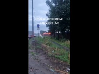 🚒Сегодня, в 5 часов утра, недалеко от Зеленограда произошло возгорание в кафе, которое не было обозначено..