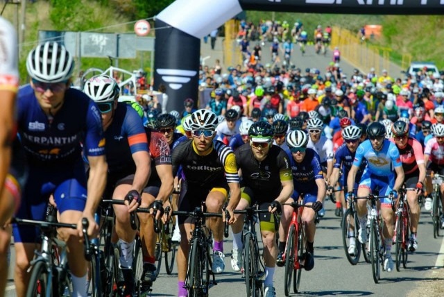 🚴‍♂️ Вчера в Ногинске прошла велогонка Gran Fondo.
В зависимости от подготовки, участникам предстояло..