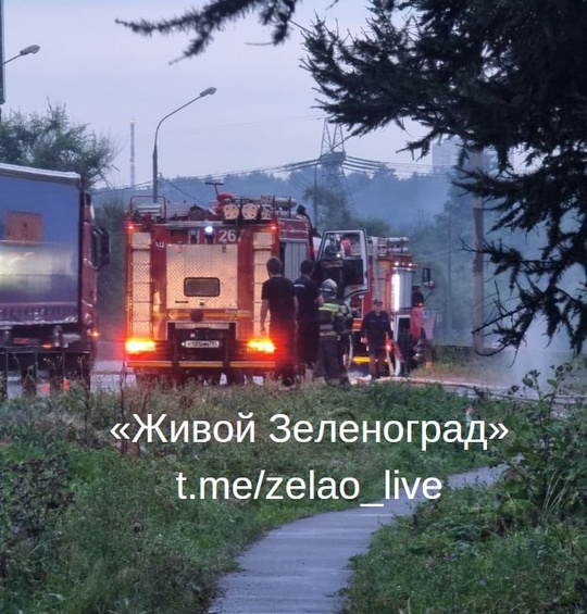 🚒Сегодня, в 5 часов утра, недалеко от Зеленограда произошло возгорание в кафе, которое не было обозначено..