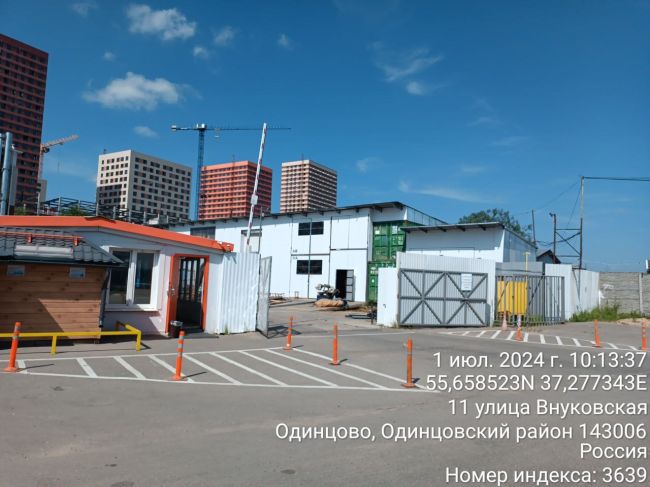 На бывшей дорожке, соединяющей район "Одинцово-1" с остальной частью города — построили склады. Ранее..
