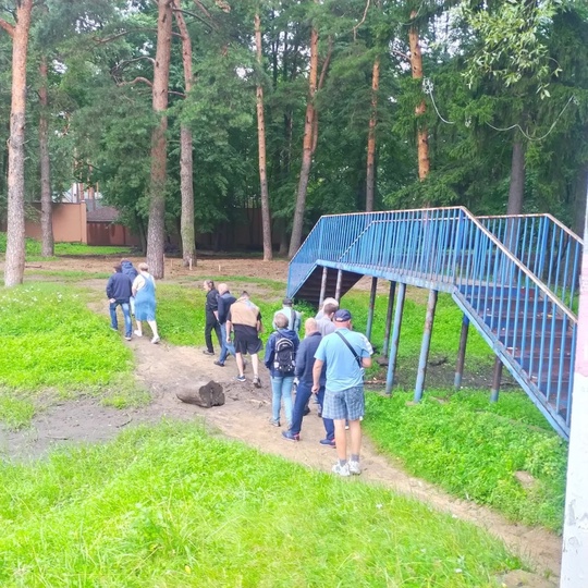 Посёлок Ильинский  22 июля в 19 часов в рамках рабочей группы провели встречу с жителями с участием..
