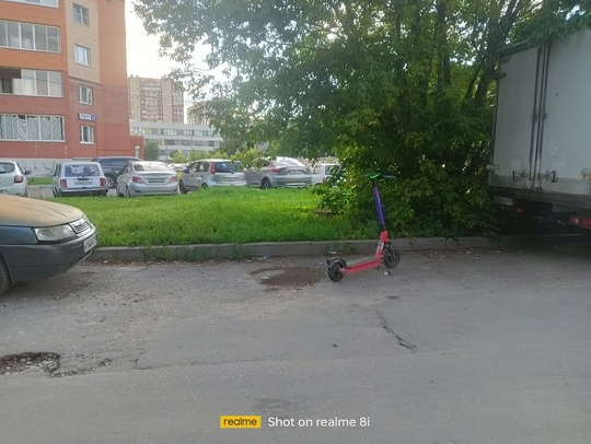 "Идеальная парковка"
Кто ставит..