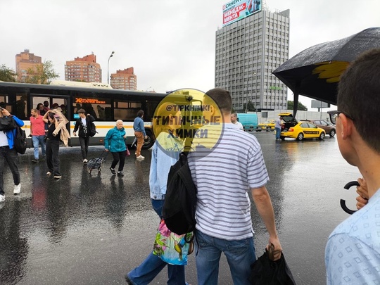 ❗️ДТП на Ленинградке в районе Бутаково  Два 342-х автобуса и такси. Никто сильно не пострадал, максимум..