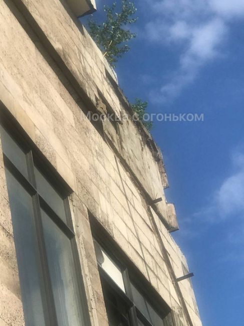 Обрушение фасада произошло в Сокольниках во 2-м Полевом..