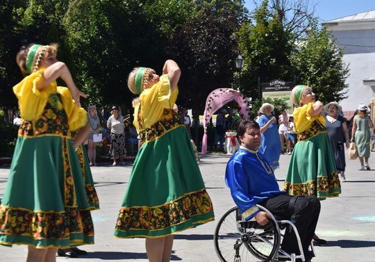 💃🕺 В понедельник в сквере имени В.А. Зайцева в Коломне прошло масштабное событие «Семья. Лето. Парк»,..