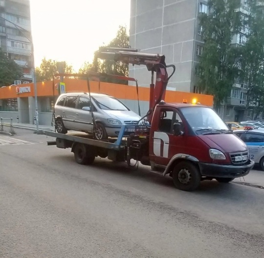 ⚡На Южном, на улице Фадеева, 17, напротив пешеходного перехода у гимназии № 3, между магазинами «Дикси» и..