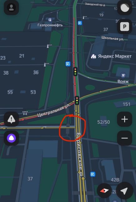 Неожиданно вырос светофор на пересечении Центральной и Борисовского шоссе, наверное скоро и «полицейские..