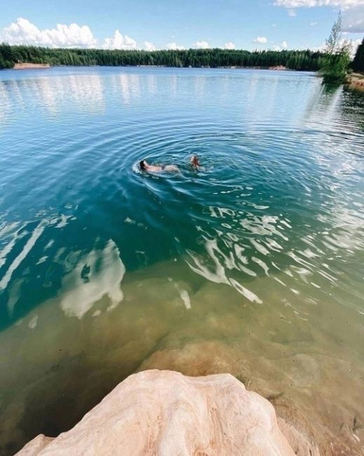 💦 Возле Долгопрудного нашли лучшее место для купания. Плавный заход, голубая вода, песок. 
Адрес можно..