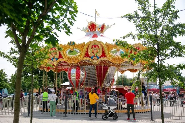 🎠 На прошедшей неделе карусель в городском парке стала второй по посещаемости во всем Подмосковье.
На ней..