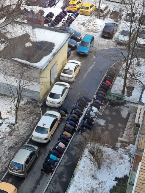 Здравствуйте. Помогите закрыть Иман по Адресу первомайская , 7. Просто проходной двор. Началась учеба- дети..