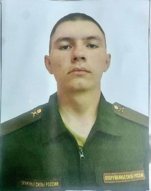 Срочник с автоматом сбежал из парка "Патриот" в Подмосковье.  19-летний Даниил Фоменко - военнослужащий..