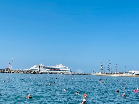 ПРИВЕТ С МОРЕЙ
Привет 👋🏻 с турецкого побережья))) 
Alanya Konaklı
Привет из Абхазии!
А вы были в этом году на..