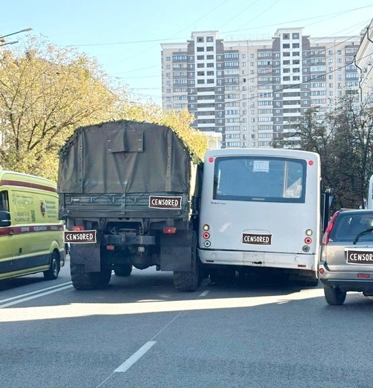 КАК ТАК ВЫШЛО❓
Притерлись около МФЦ..