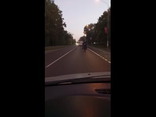 Подробности уточняются  Всем здоровья, на крутом разбились дети на мотоцикле, одному 15 парень а другой было..