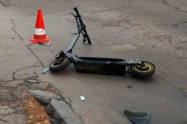 🛴Госавтоинспекция предложила запретить движение электросамокатов на площади Юности в Зеленограде. Однако..